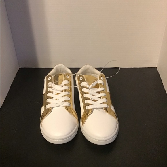 Qupid White with Gold Trim Women’s Sneakers (… - Picture 3 of 12